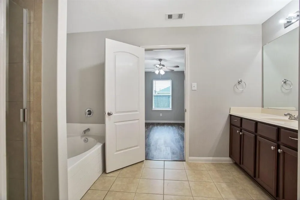 104 Indigo Brush Drive La Marque, TX 77568