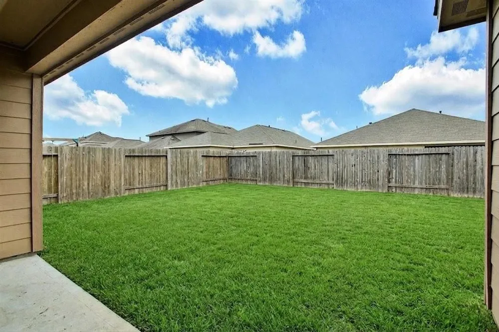 104 Indigo Brush Drive La Marque, TX 77568