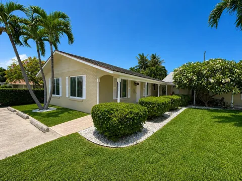 1232 Cabana Road #1