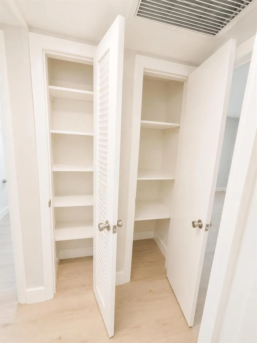 1232 Cabana Road #1 Singer Island, FL 33404