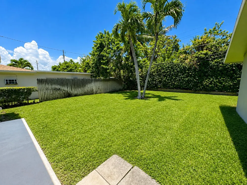 1232 Cabana Road #1 Singer Island, FL 33404