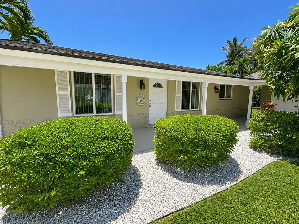 1232 Cabana Road #1 Singer Island, FL 33404