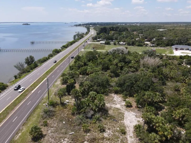 1790 U.s. 1 Malabar, FL 32950