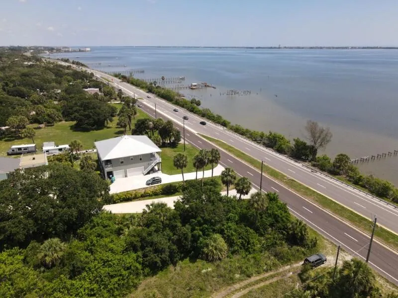 1790 U.s. 1 Malabar, FL 32950