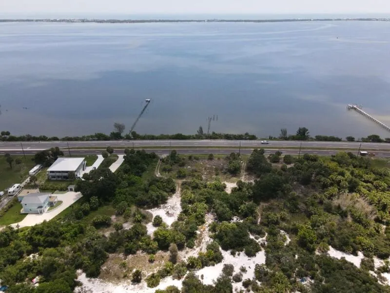1790 U.s. 1 Malabar, FL 32950