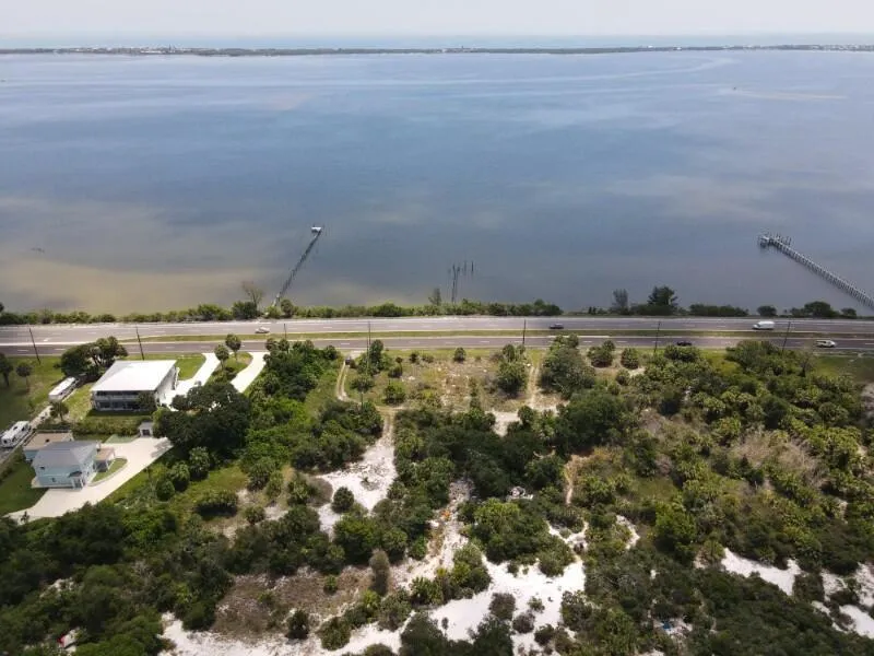 1790 U.s. 1 Malabar, FL 32950