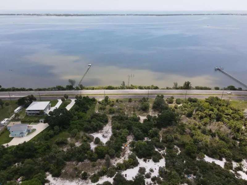 1790 U.s. 1 Malabar, FL 32950