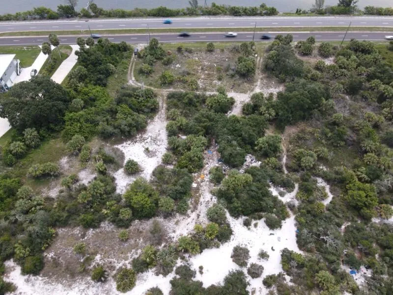1790 U.s. 1 Malabar, FL 32950