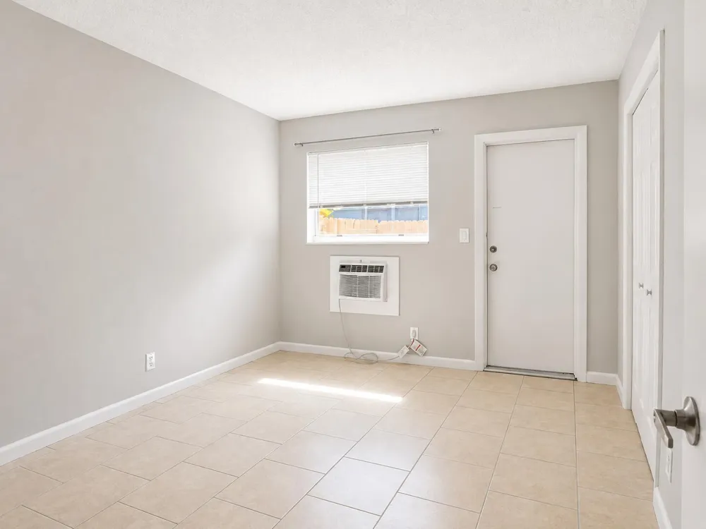 181 NW 42nd Street #2 Oakland Park, FL 33309