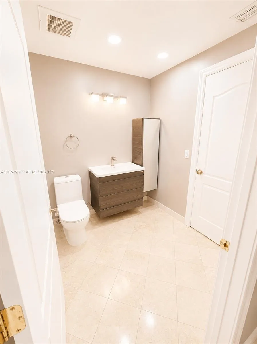 3501 Ocean Dr #V1 Hollywood, FL 33019