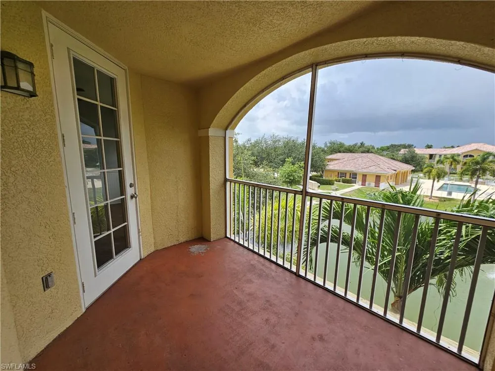 4135 residence Drive #620 Fort Myers, FL 33901