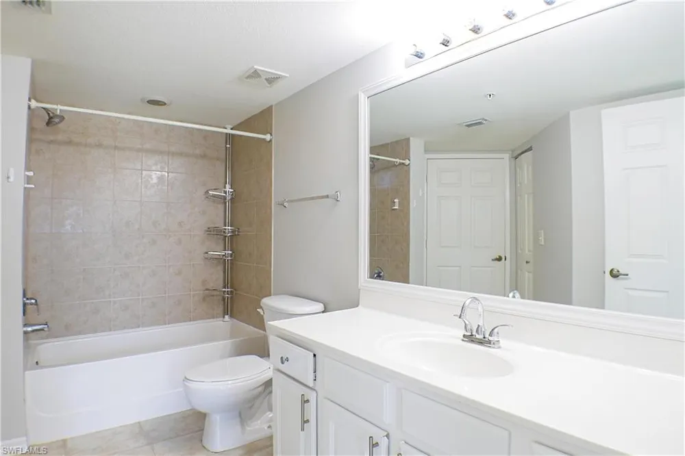 4135 residence Drive #620 Fort Myers, FL 33901