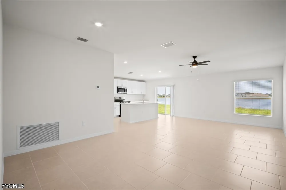 paradiso Way North Fort Myers, FL 33917