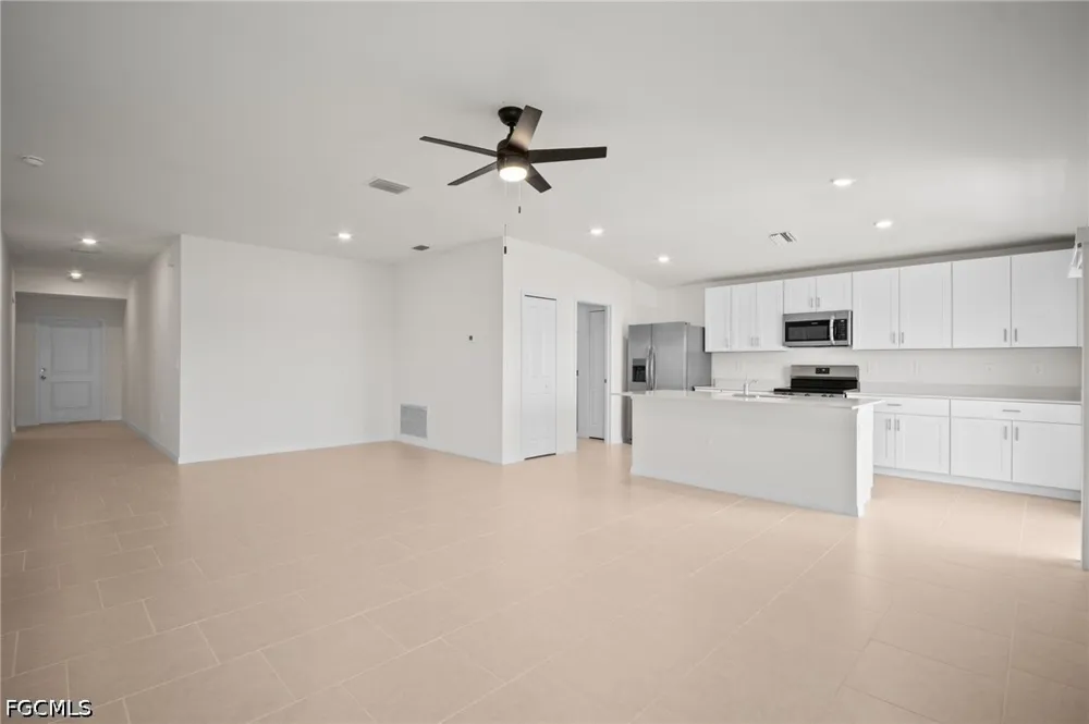 paradiso Way North Fort Myers, FL 33917