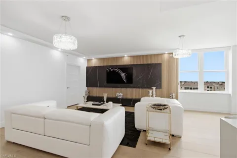 14250 Royal Harbour Court #715