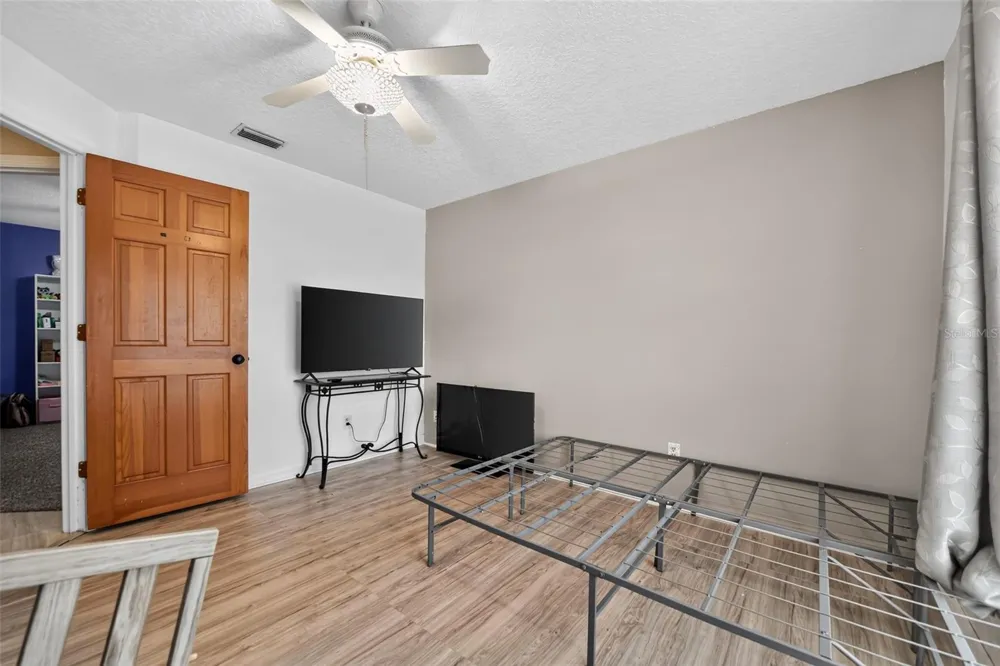 1780 W FINLAND DRIVE Deltona, FL 32725