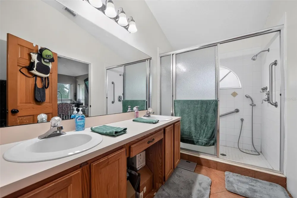 1780 W FINLAND DRIVE Deltona, FL 32725