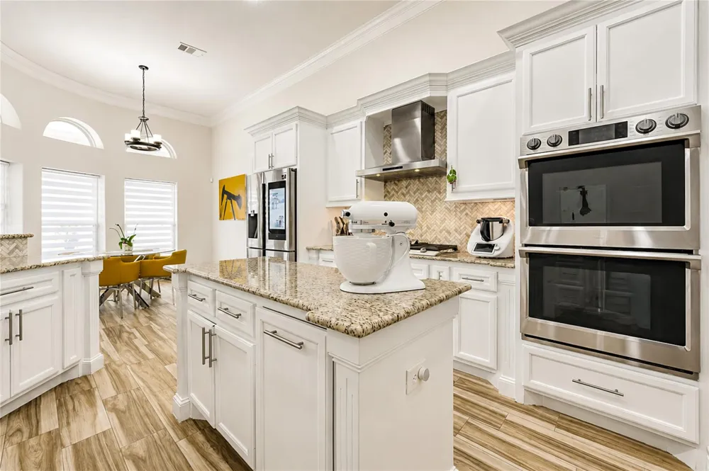 8245 Stacy Beaumont, TX 77705