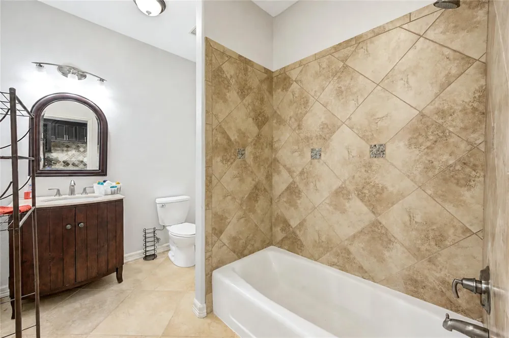 8245 Stacy Beaumont, TX 77705