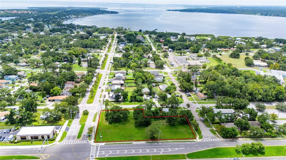 205 CHESTNUT STREET Oldsmar, FL 34677