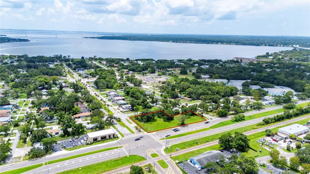 205 CHESTNUT STREET Oldsmar, FL 34677