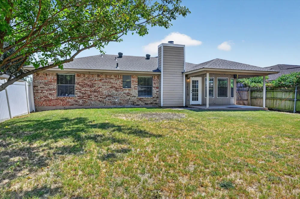 7717 Dove Court Watauga, TX 76148