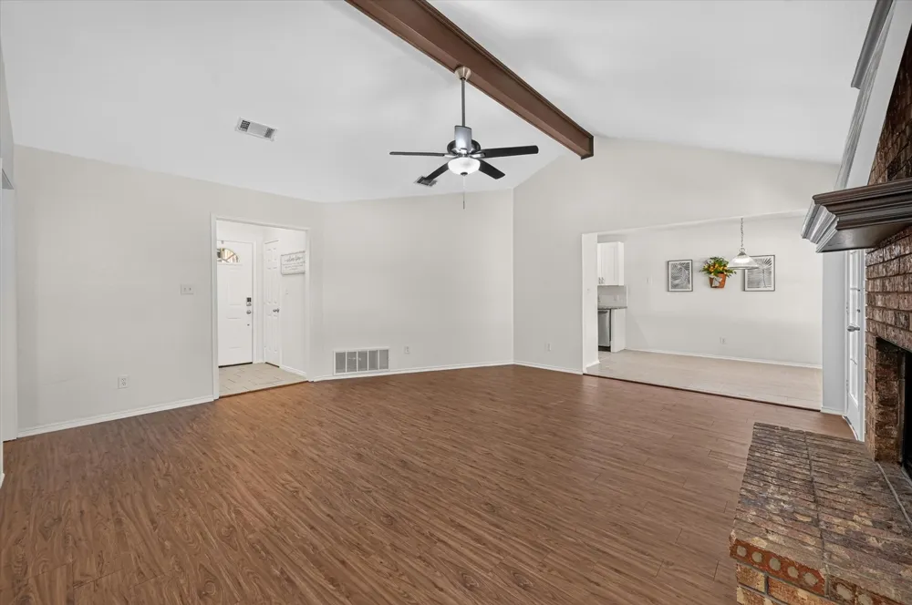7717 Dove Court Watauga, TX 76148