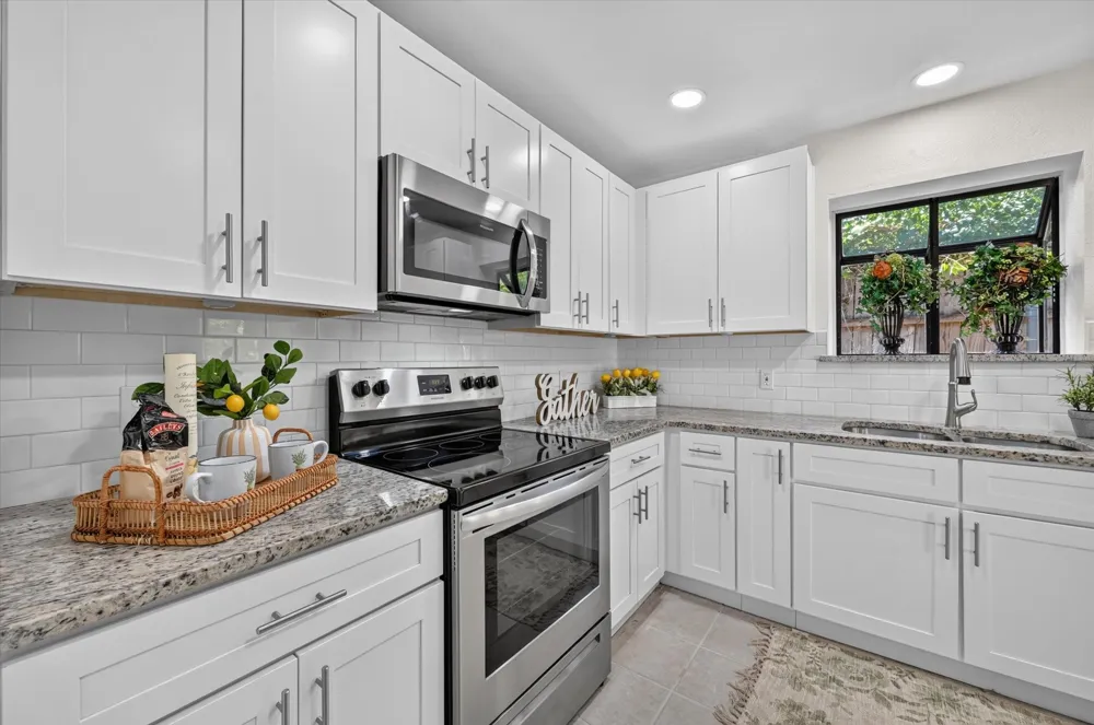 7717 Dove Court Watauga, TX 76148