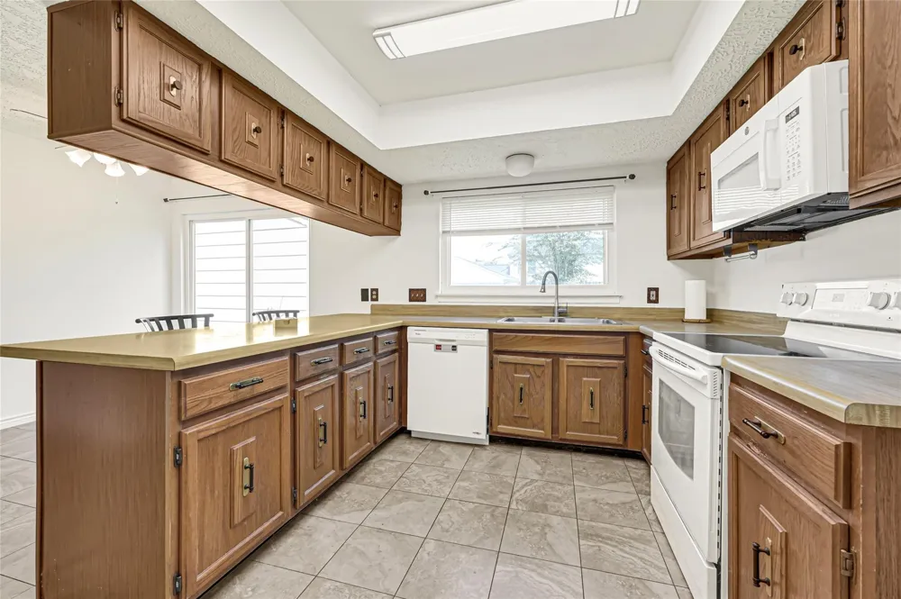 459 El Toro Lane Houston, TX 77598