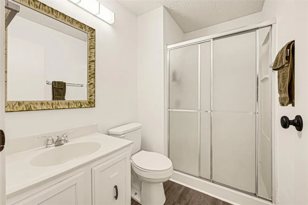 459 El Toro Lane Houston, TX 77598