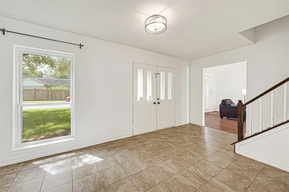 459 El Toro Lane Houston, TX 77598