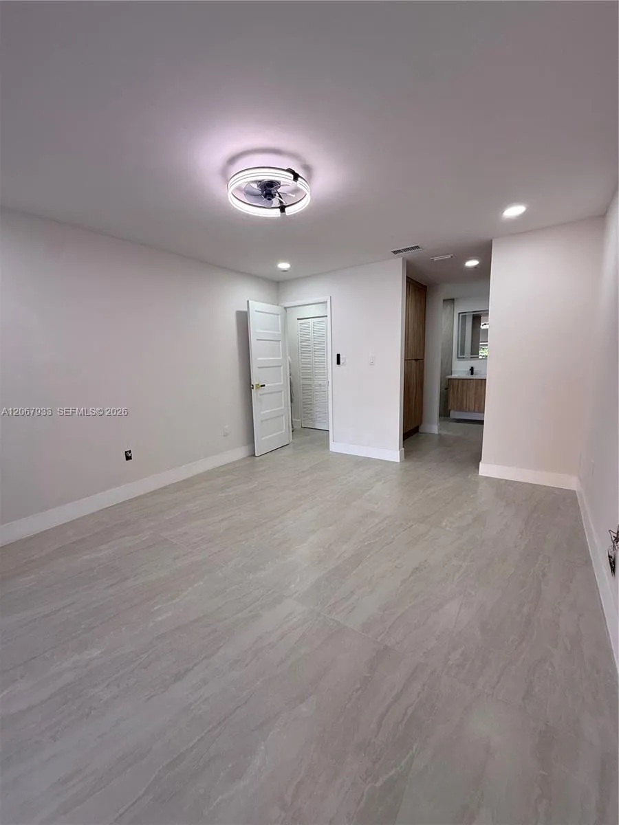 8397 SW 147th Pl Miami, FL 33193