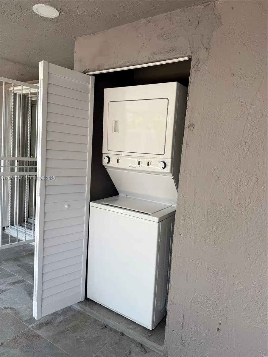 8397 SW 147th Pl Miami, FL 33193