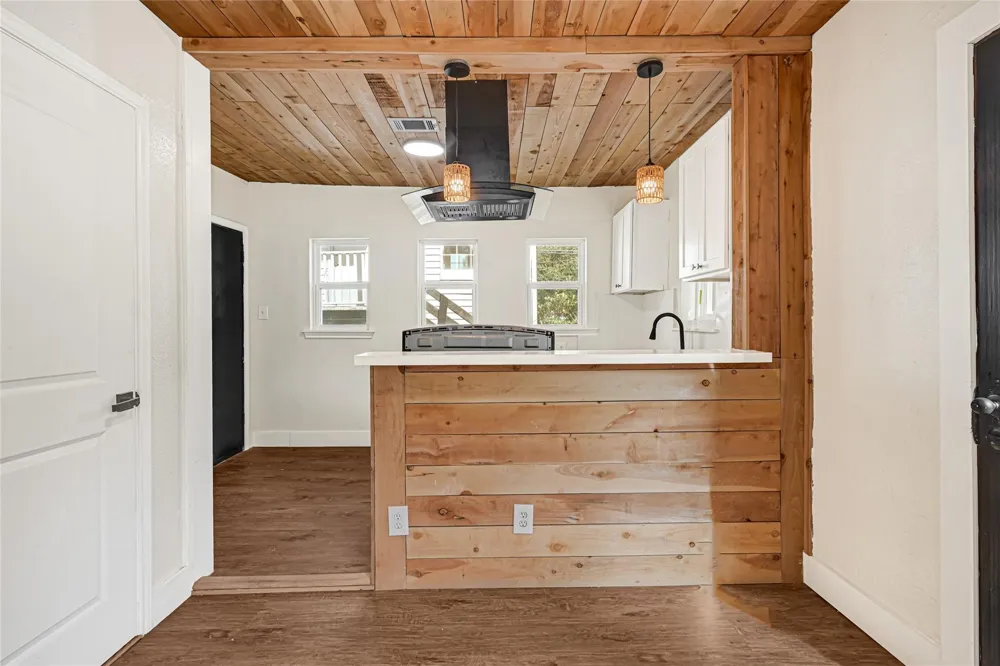 302 S 72nd Street Houston, TX 77011