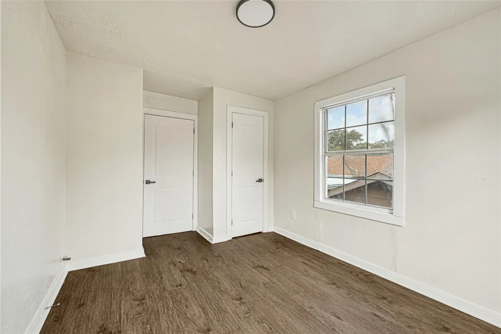 302 S 72nd Street Houston, TX 77011