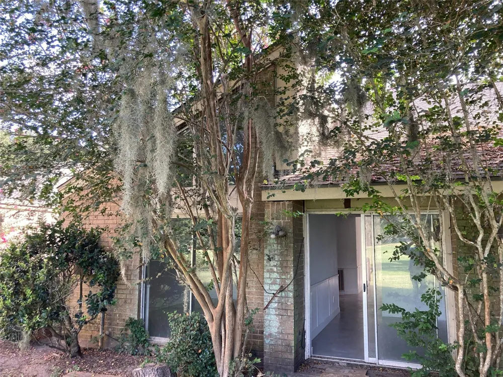 1836 Veranda Drive West Columbia, TX 77486