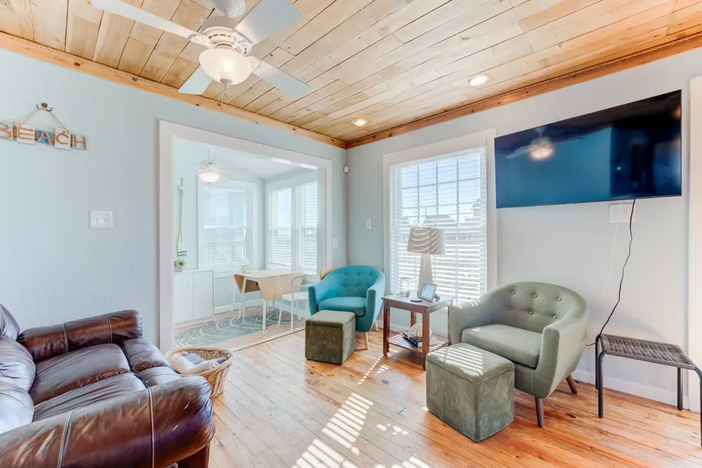 4211 Surf Drive Galveston, TX 77554