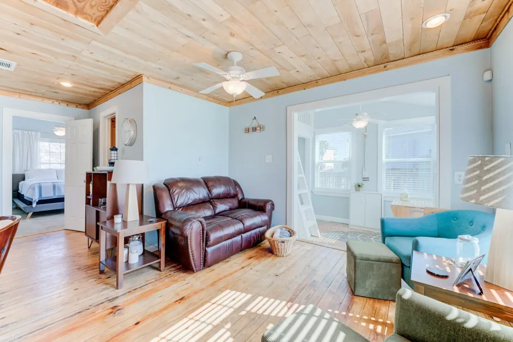 4211 Surf Drive Galveston, TX 77554