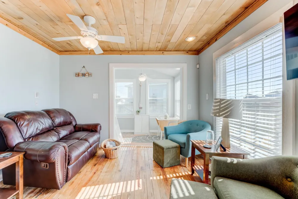 4211 Surf Drive Galveston, TX 77554