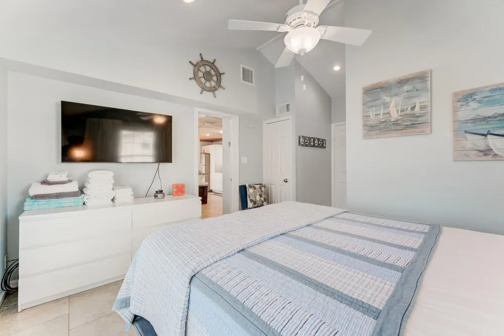 4211 Surf Drive Galveston, TX 77554