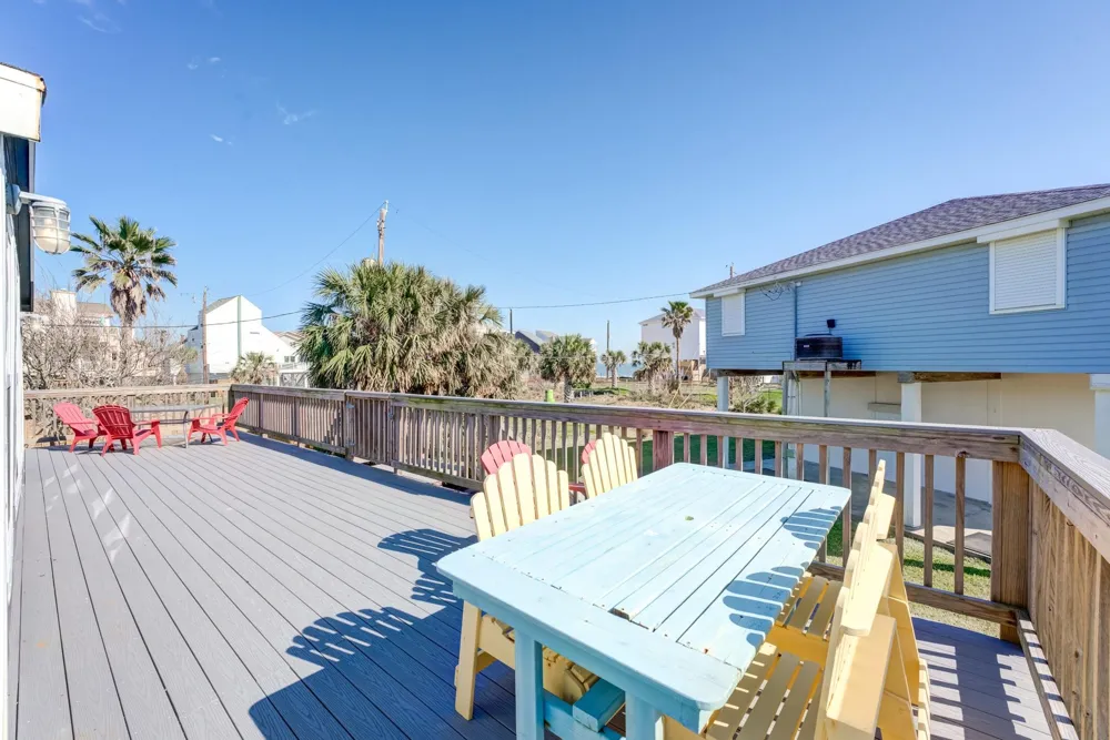 4211 Surf Drive Galveston, TX 77554