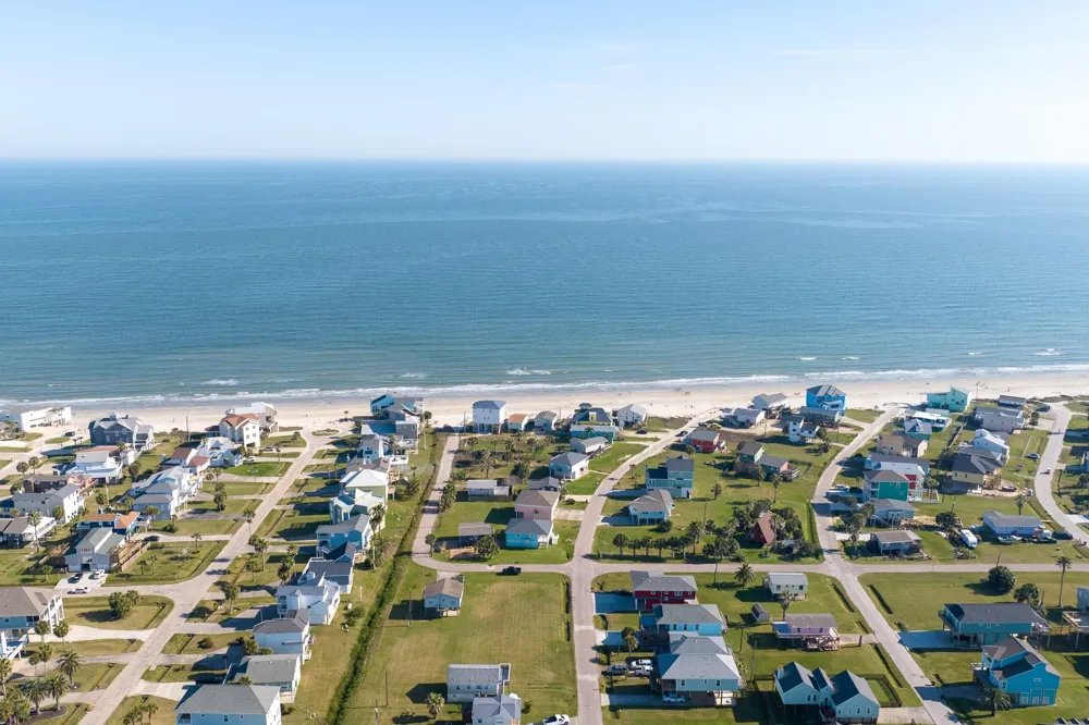 4211 Surf Drive Galveston, TX 77554