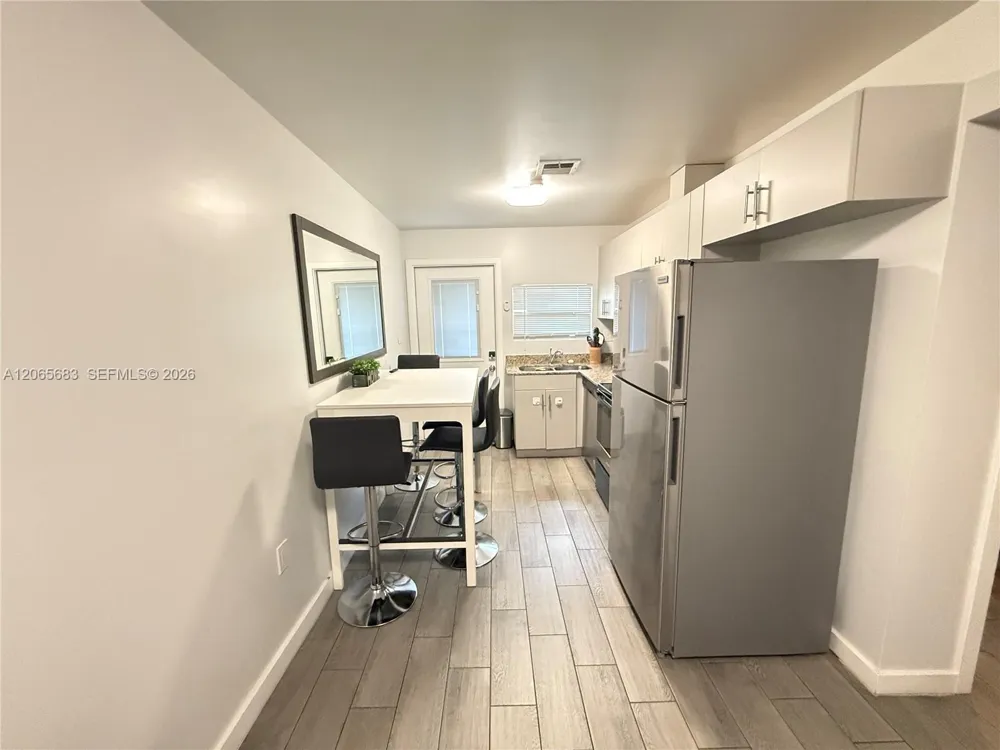 1604 SW 9th St #B Miami, FL 33135