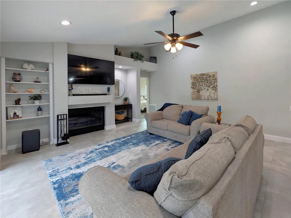 5101 E LONGBOAT BOULEVARD Tampa, FL 33615