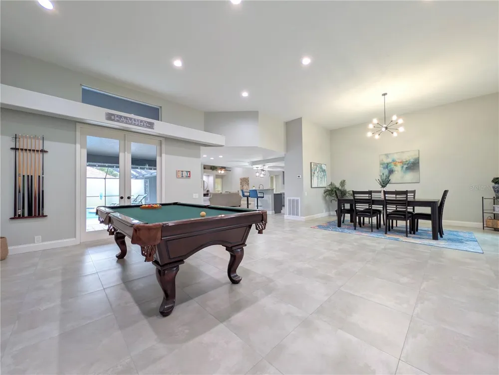 5101 E LONGBOAT BOULEVARD Tampa, FL 33615