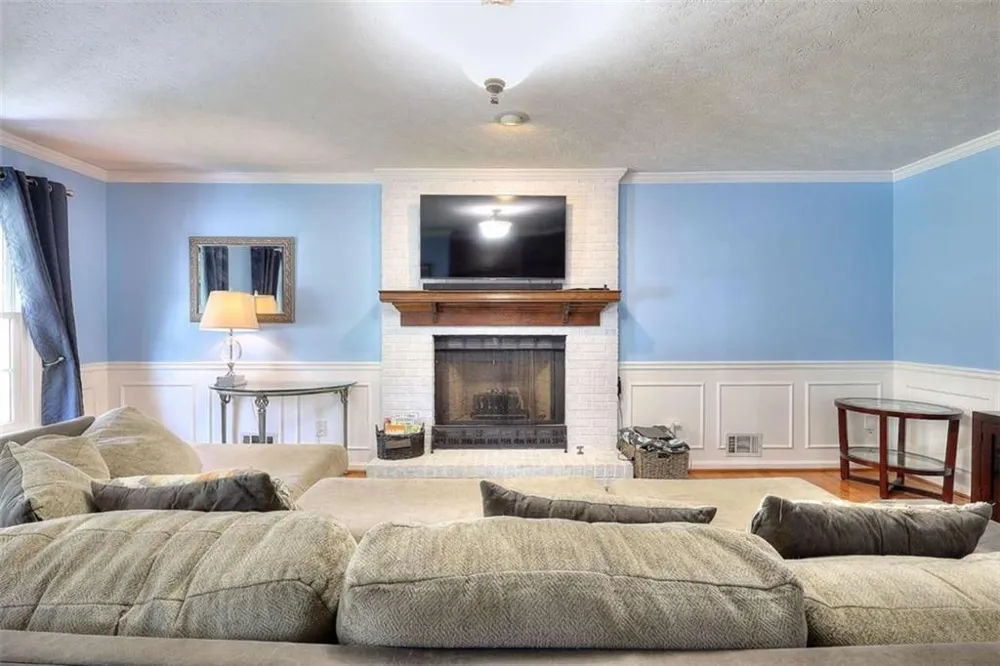 1961 Shoreline Trace Grayson, GA 30017