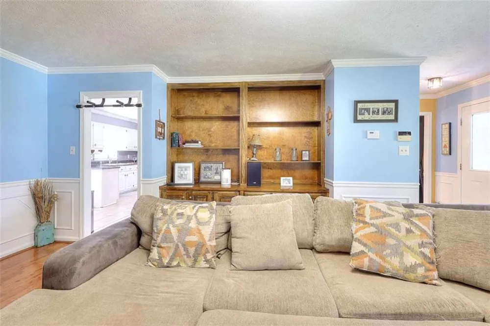 1961 Shoreline Trace Grayson, GA 30017