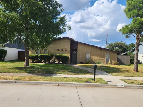 2109 Overglen Drive