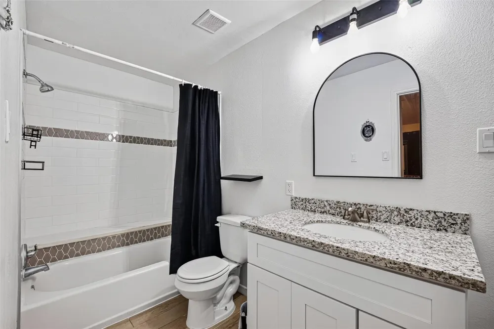 1106 Holbech Lane Channelview, TX 77530