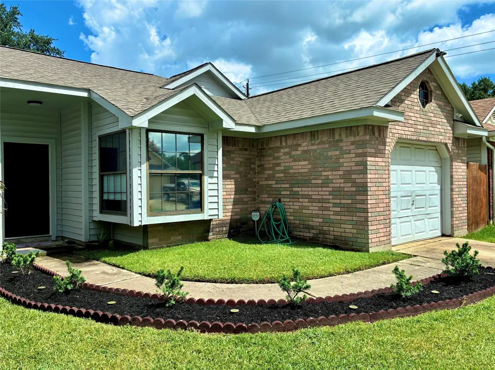 1106 Holbech Lane Channelview, TX 77530